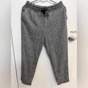 a new day woman’s Black and Gray Plaid Pants